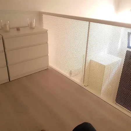 Triana Riverside C Apartment