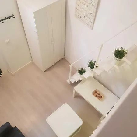 Triana Riverside C Apartment